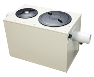 Solvent and oil interceptor AG